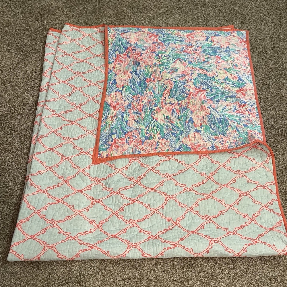 POTTERY BARN Lilly Pulitzer FAN SEA PANTS Full/ Queen Quilt Comforter 108x92 - Picture 2 of 16
